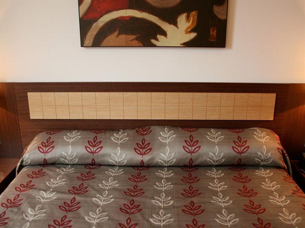 Tch Hotel Lorqui Экстерьер фото